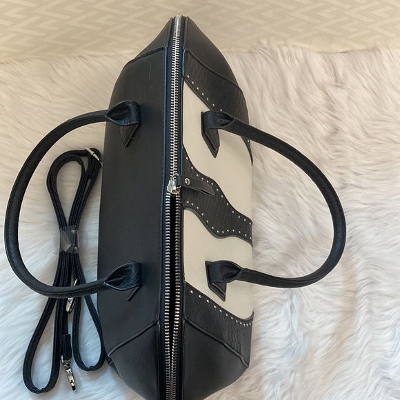 Mix No. 6 - Hand Bag - Picture 7 of 11